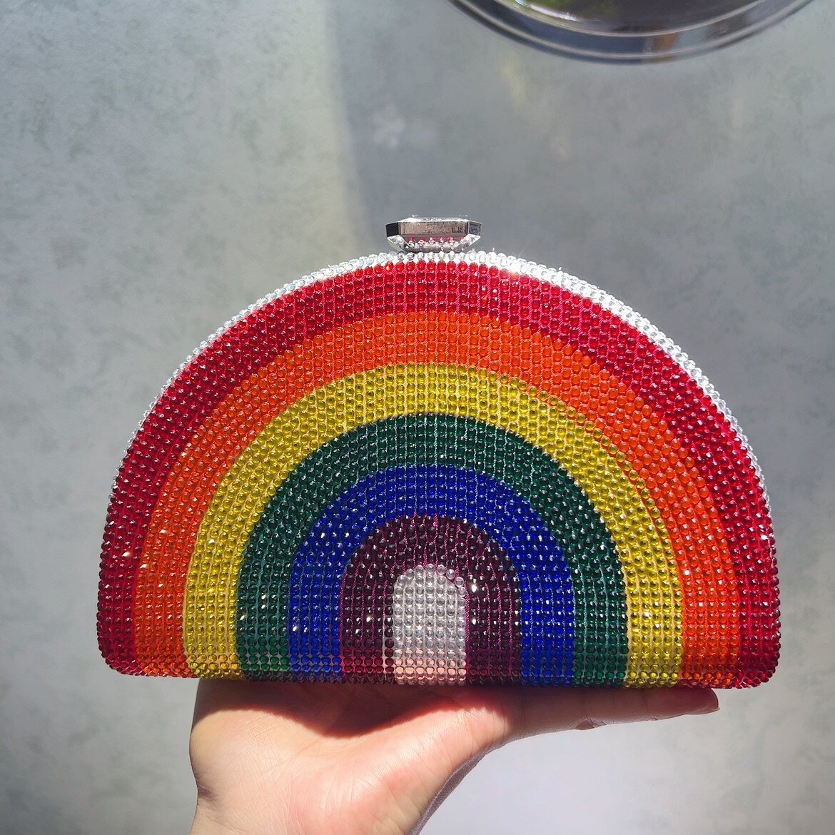 Women Bags Offers - กระเป๋ากระเป๋าถืองานเลี้ยงกลางคืนคริสตัลสีรุ้งกระเป๋าสายโซ่สำหรับงานแต่งงานกระเป๋าถือและกระเป๋าเงินพลอยเทียมรูปพระจันทร์ครึ่งเสี้ยวบูติกของผู้หญิง
