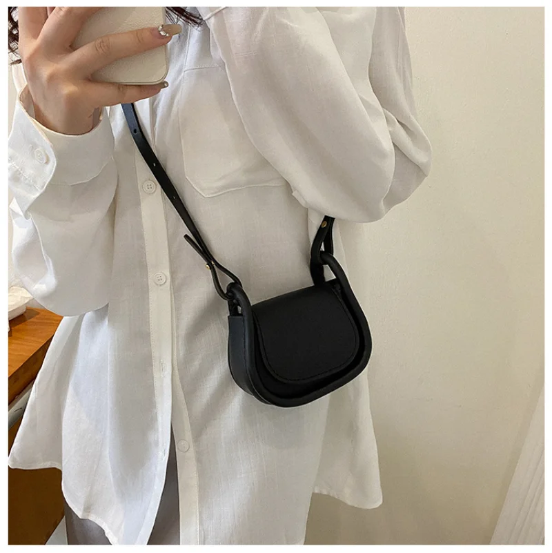 Women Bags Offers - ลูกอมสีหนัง PU แฟชั่นกระเป๋าสะพายพาดลำตัวขนาดเล็กกระเป๋าสะพายไหล่สำหรับผู้หญิงขนาดเล็กกระเป๋าอานม้าลิปสติกเหรียญเงินกระเป๋าใส่การ์ด