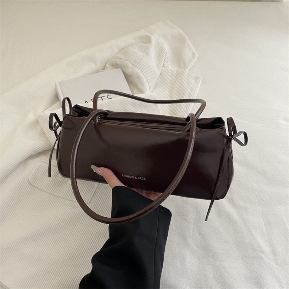 Women Bags For Airport - กระเป๋าถือผู้หญิงสีพื้นแบบใหม่ ทำจากหนัง PU นุ่ม พร้อมสายสะพายแบบผูกปม ใช้สะพายใต้แขนได้