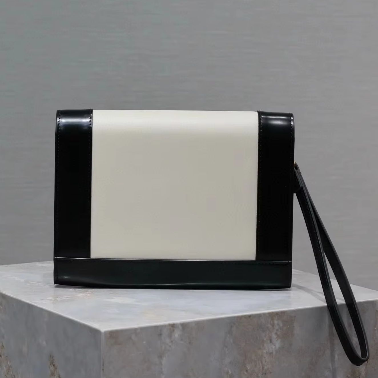 Women Bags Premium Brands - กระเป๋าสำหรับผู้หญิง ดีไซเนอร์หรูหรา หนังแท้ คุณภาพพรีเมียม แฟชั่นดีไซเนอร์ กระเป๋าหรูหรา