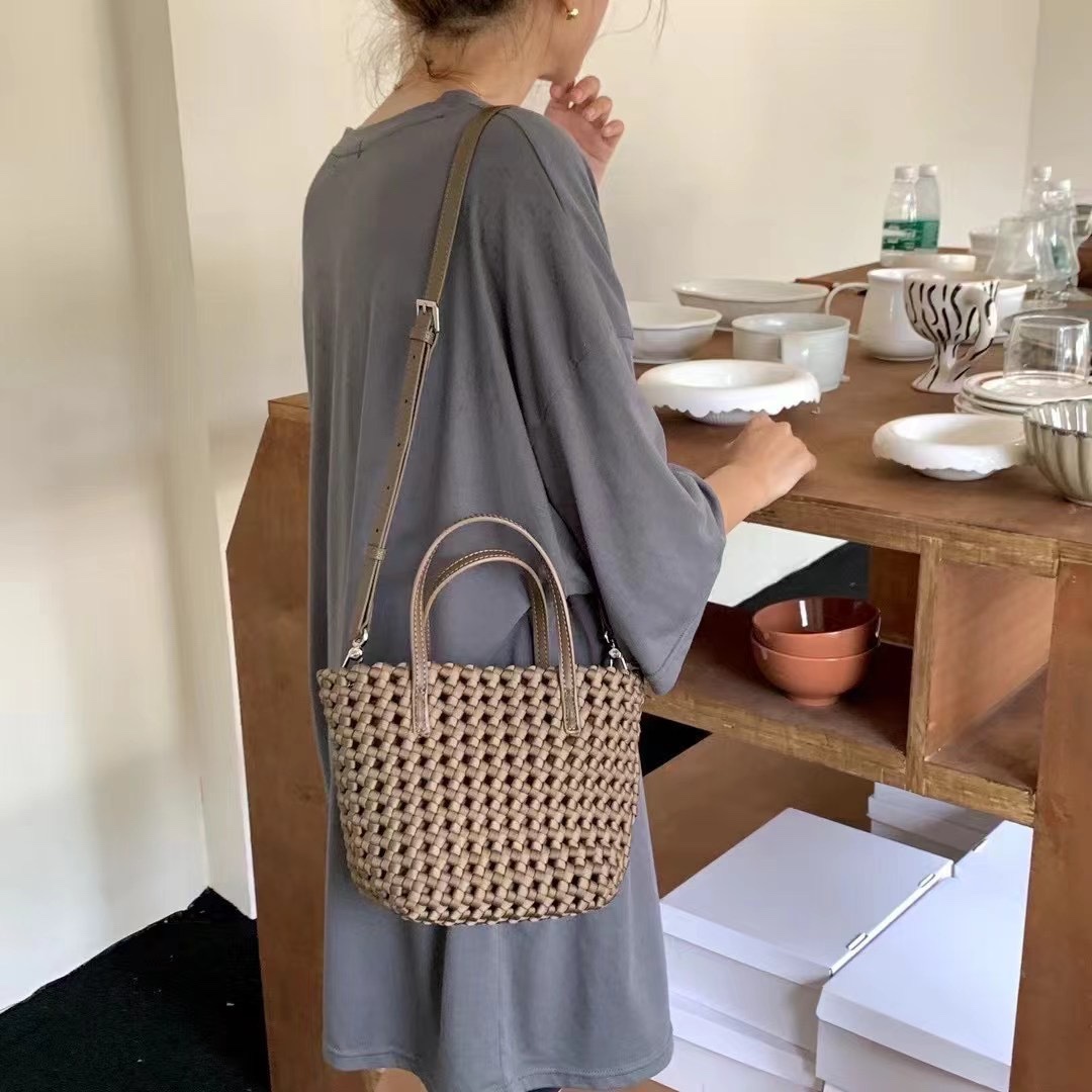 Women Bags Handmade - กระเป๋าทอสำหรับผู้หญิงกระเป๋ากระเป๋าสะพายไหล่ผู้ชายชายหาดฤดูร้อนขนาดใหญ่และกระเป๋าถือแฮนด์เมดย้อนยุคกระเป๋าสะพายไหล่ทอถุงถัง