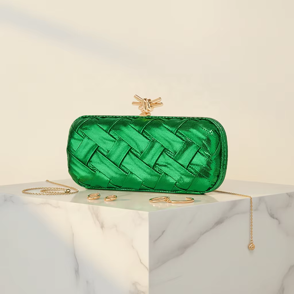 กระเป๋าถือสตรีลายเรขาคณิตแบบทอ - Women Bags 2026 Trends บทวิจารณ์และราคา