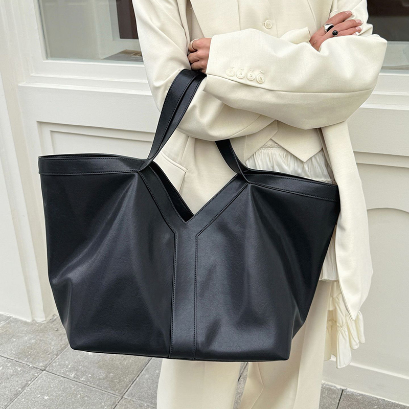 2026 ฤดูใบไม้ผลิแบรนด์หรูกระเป - Women Bags 2026 Trends บทวิจารณ์และราคา