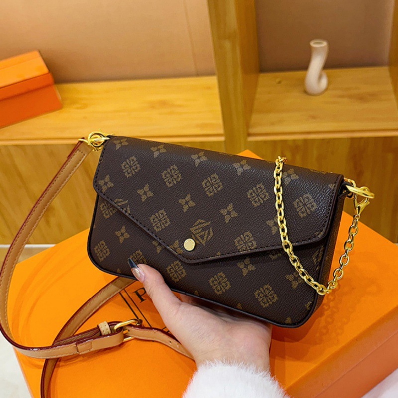กระเป๋าสะพายข้างพิมพ์ลายบล็อกส - Women Bags 2026 Trends บทวิจารณ์และราคา