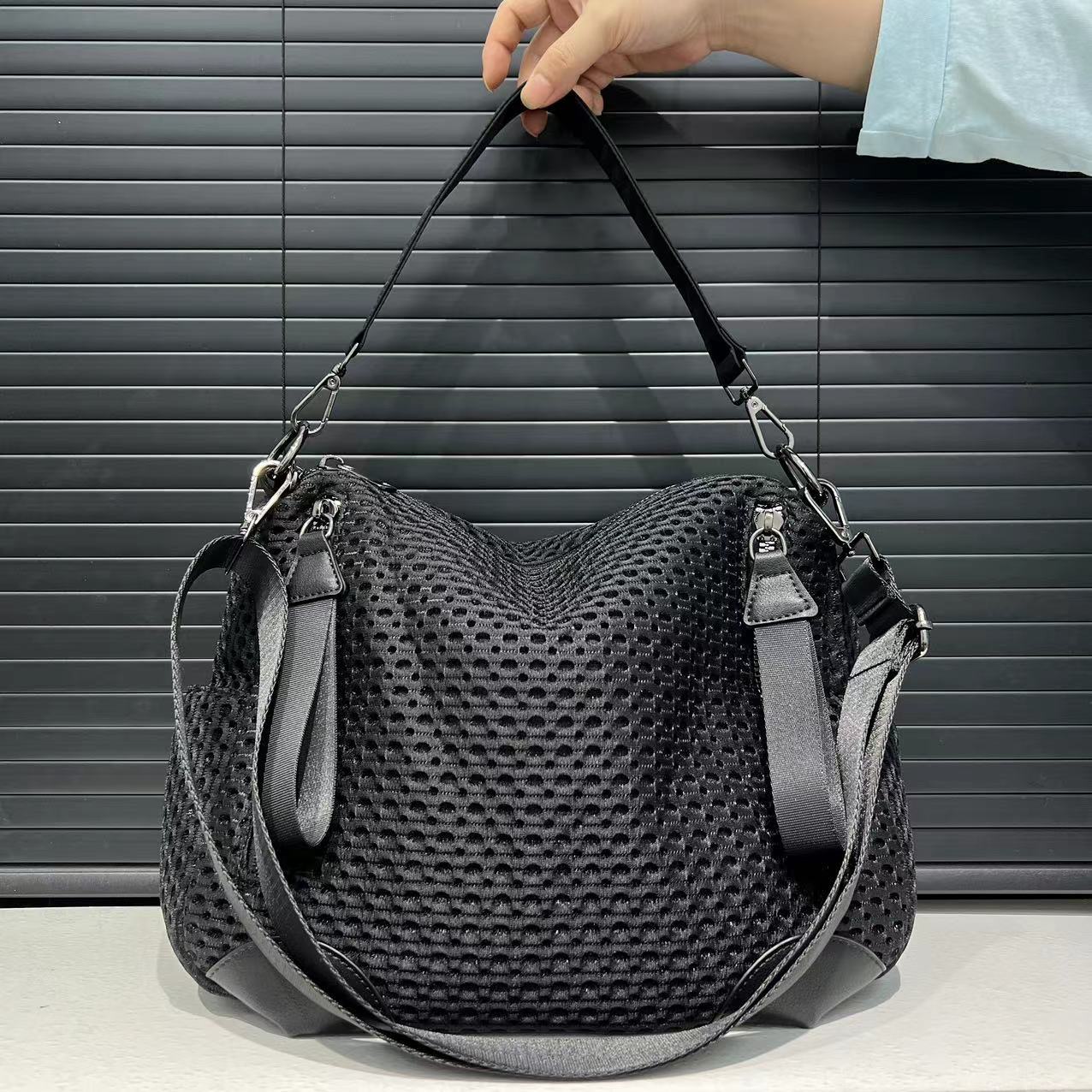 กระเป๋าสะพายไนลอนประกบตาข่ายกล - Women Bags For Airport บทวิจารณ์และราคา