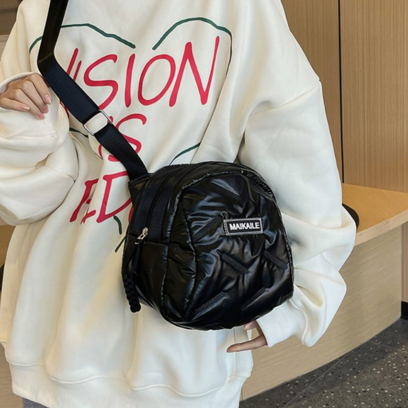 กระเป๋าสะพายข้างผู้หญิงแบบซิป  - Women Bags In Sale บทวิจารณ์และราคา
