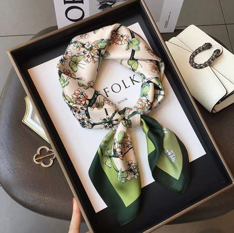 แฟชั่นหรูหราพิมพ์ 70*70 ซม.ผ้า - Women Bags Online บทวิจารณ์และราคา