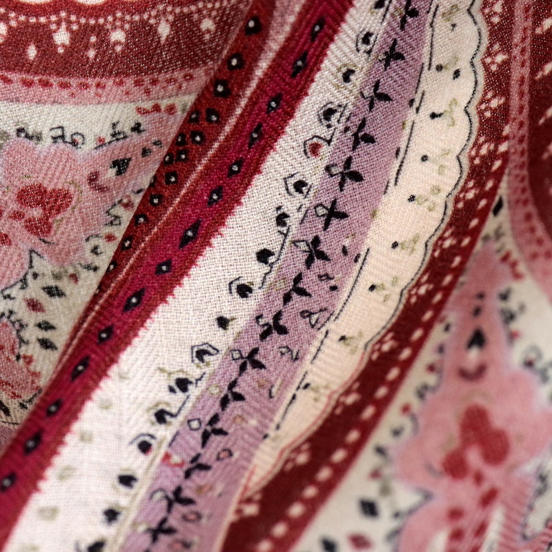 ผ้าพันคอไหมพิมพ์ลายเพสลีย์ขนาด - Women Bags Handmade บทวิจารณ์และราคา