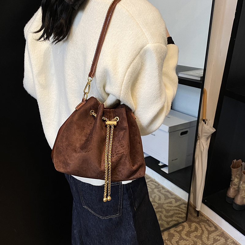 กระเป๋าสะพายข้างแบบนุ่มสบายสำห - Women Bags In Sale บทวิจารณ์และราคา