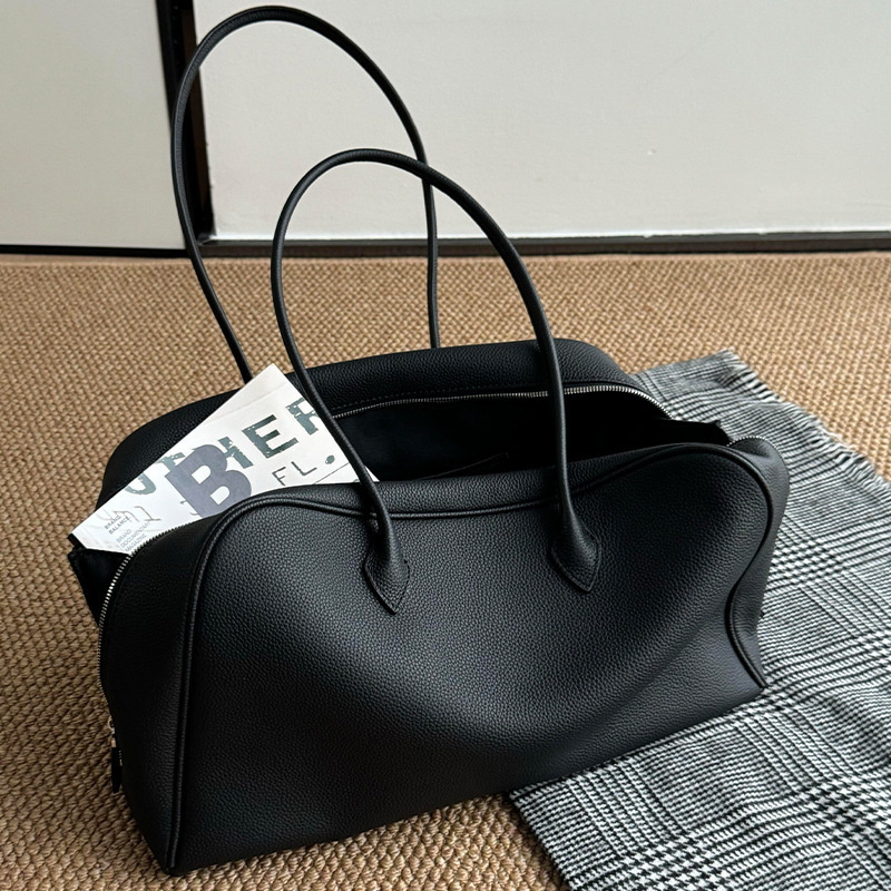 กระเป๋าถือบอสตันหนังนุ่มสีดำ ร - Women Bags 2026 Trends บทวิจารณ์และราคา