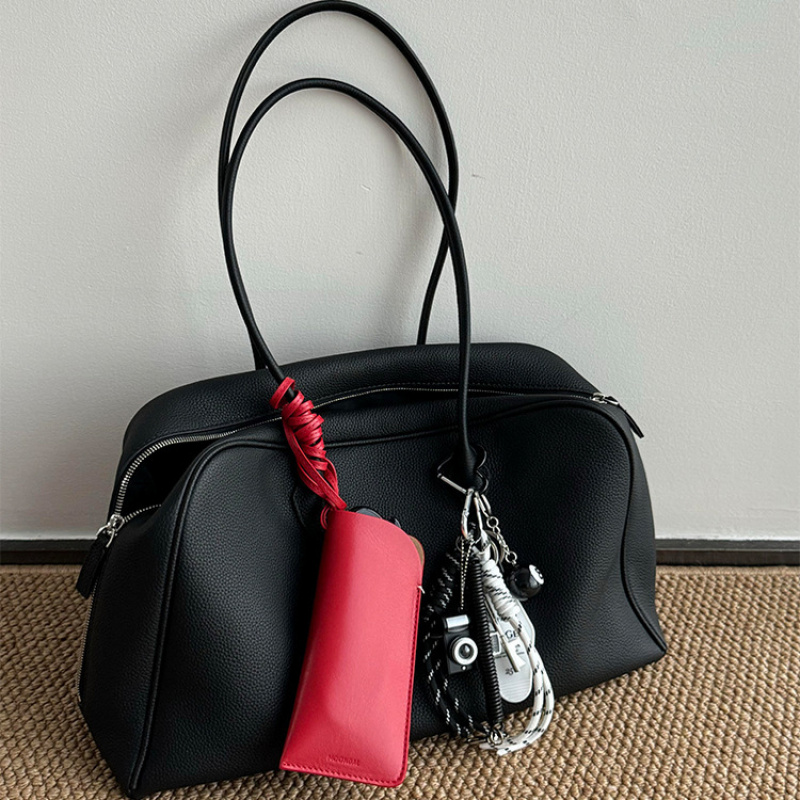 กระเป๋าถือบอสตันหนังนุ่มสีดำ ร - Women Bags 2026 Trends บทวิจารณ์และราคา